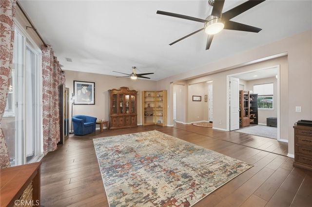 28382 Beacon Bay Circle, Menifee, CA 92585