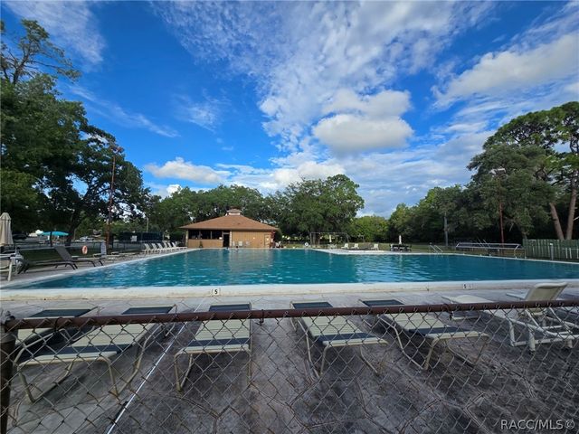43 Matricaria Court, Homosassa, FL 34446