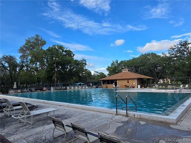 43 Matricaria Court, Homosassa, FL 34446