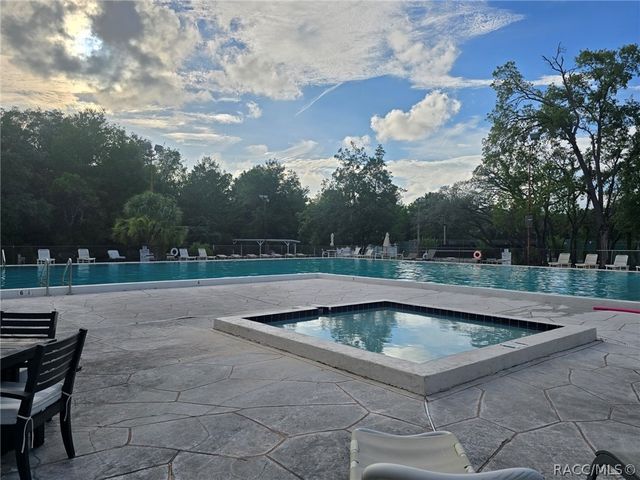43 Matricaria Court, Homosassa, FL 34446