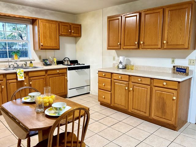 811 Akin St, San Angelo, TX 76903