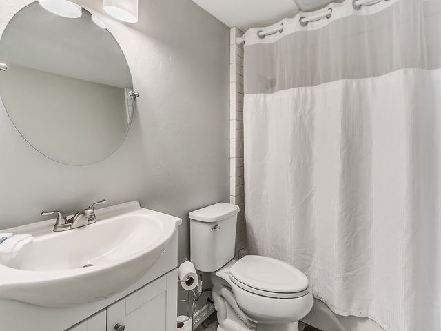 1129 N Douglas Avenue, Oklahoma City, OK 73106