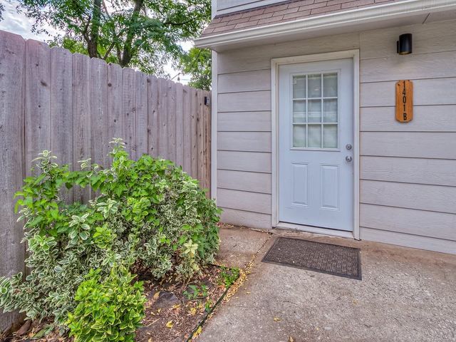 1129 N Douglas Avenue, Oklahoma City, OK 73106