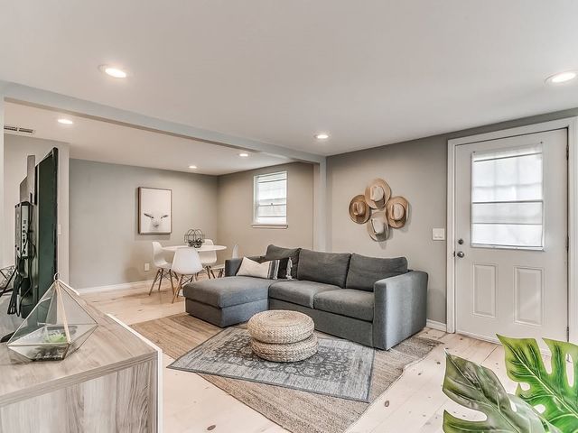 1129 N Douglas Avenue, Oklahoma City, OK 73106