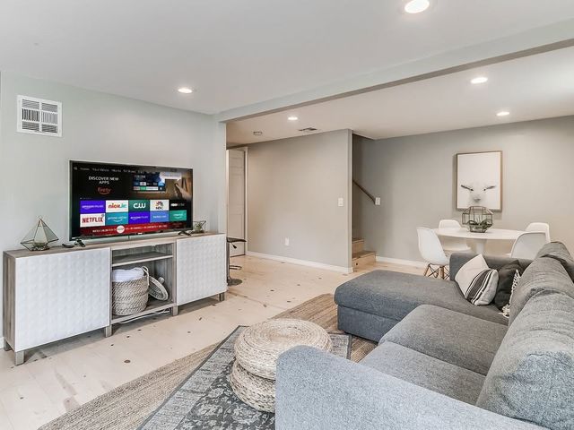 1129 N Douglas Avenue, Oklahoma City, OK 73106
