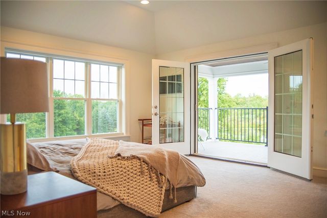 9830 Greenway Trail, Chagrin Falls, OH 44023