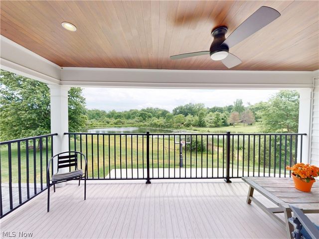 9830 Greenway Trail, Chagrin Falls, OH 44023