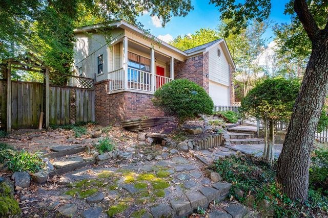 1814 Calgary Trail, Little Rock, AR 72211