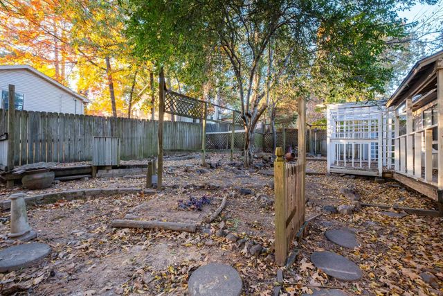 1814 Calgary Trail, Little Rock, AR 72211