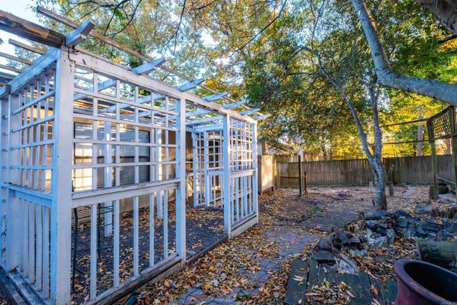 1814 Calgary Trail, Little Rock, AR 72211