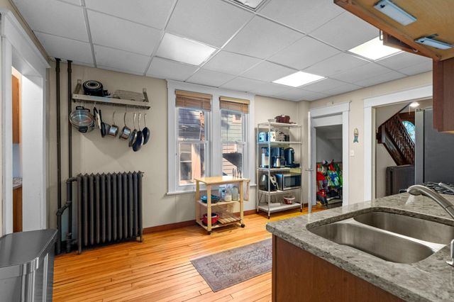 922 Armstrong Avenue, Saint Paul, MN 55102