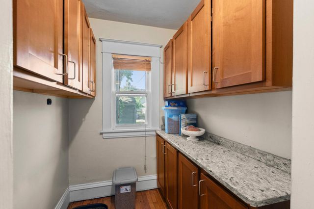 922 Armstrong Avenue, Saint Paul, MN 55102