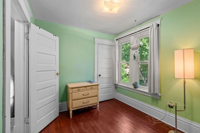 922 Armstrong Avenue, Saint Paul, MN 55102