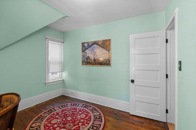 922 Armstrong Avenue, Saint Paul, MN 55102