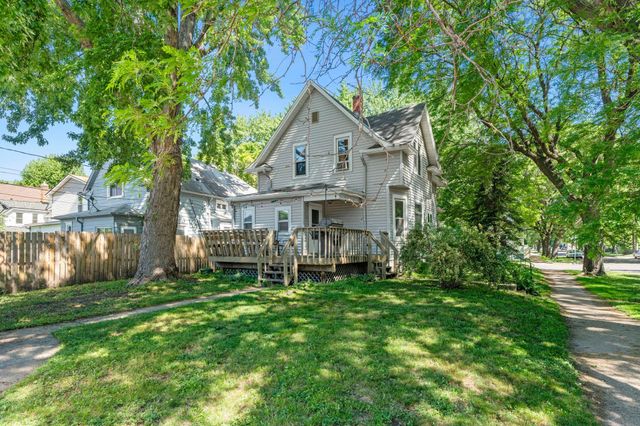 922 Armstrong Avenue, Saint Paul, MN 55102