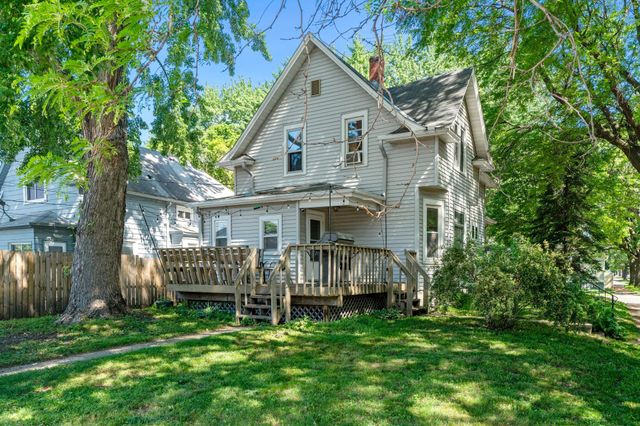 922 Armstrong Avenue, Saint Paul, MN 55102