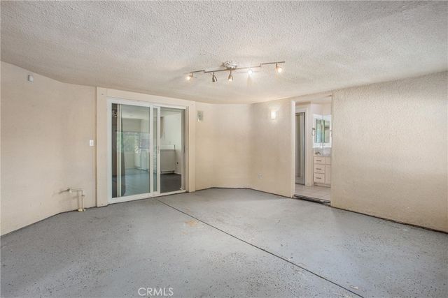 6966 Ranch View Road, Riverside, CA 92506