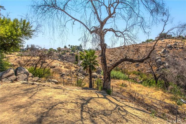 6966 Ranch View Road, Riverside, CA 92506