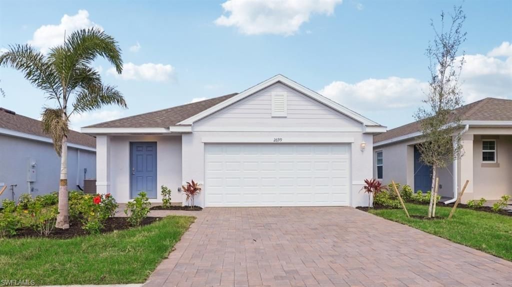 2513 15TH ST SW, LEHIGH ACRES, FL 33976 — photo 2