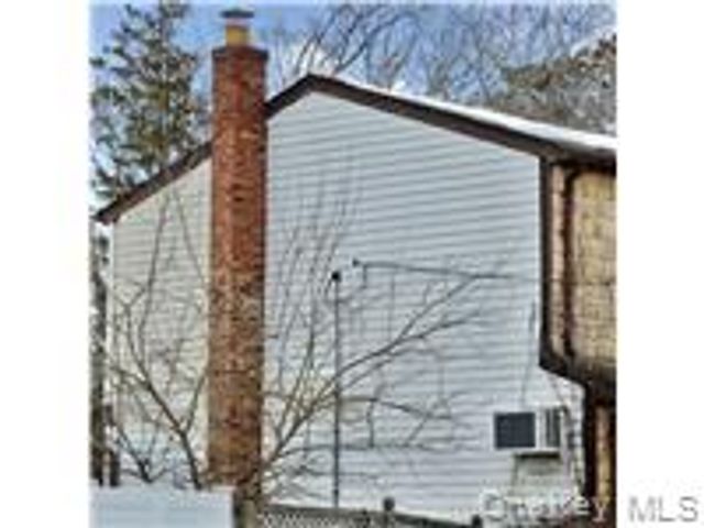 639 5th Street, Ronkonkoma, NY 11779