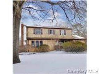 639 5th Street, Ronkonkoma, NY 11779