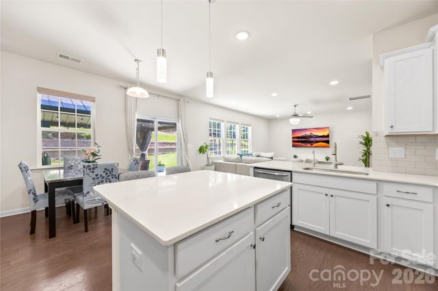 923 Wood Apple Lane, Fort Mill, SC 29708