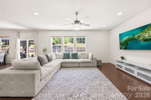 923 Wood Apple Lane, Fort Mill, SC 29708