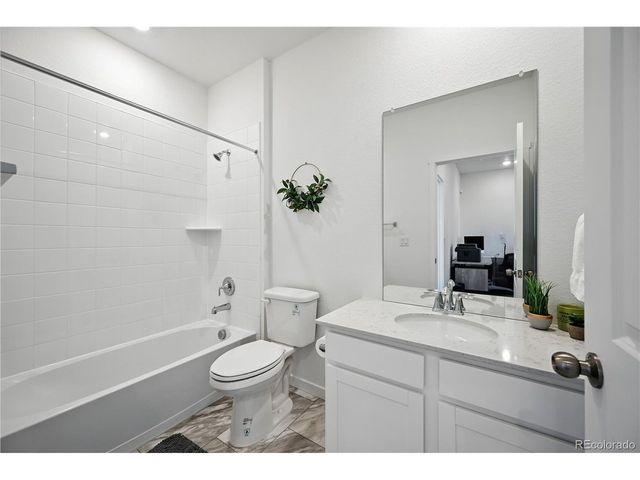 9072 Gladiola Way B, Arvada, CO 80005