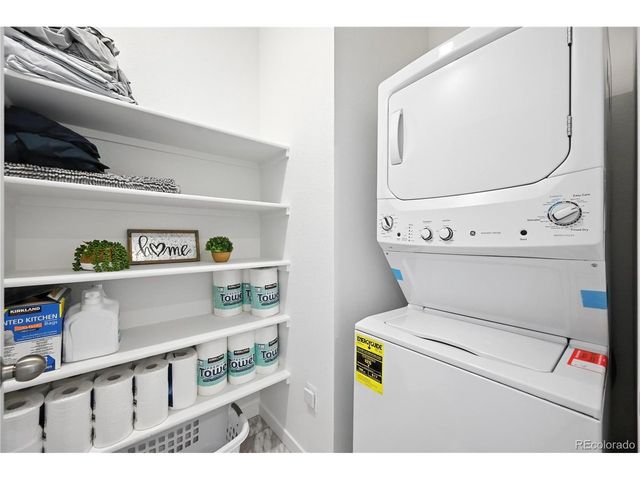 9072 Gladiola Way B, Arvada, CO 80005