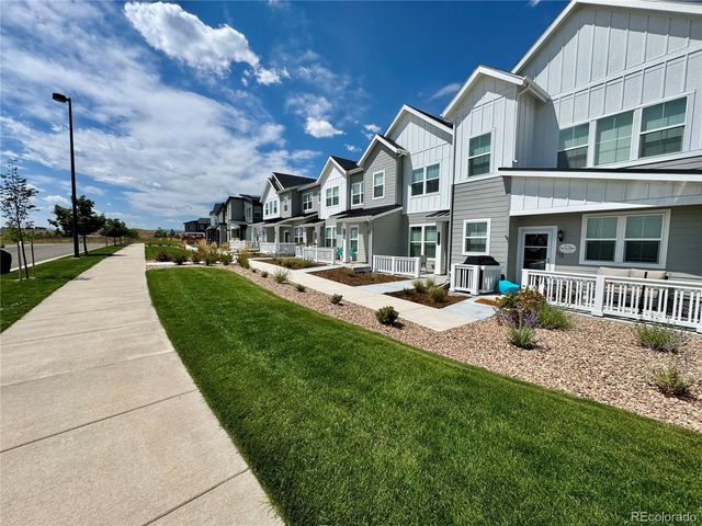 9072 Gladiola Way B, Arvada, CO 80005