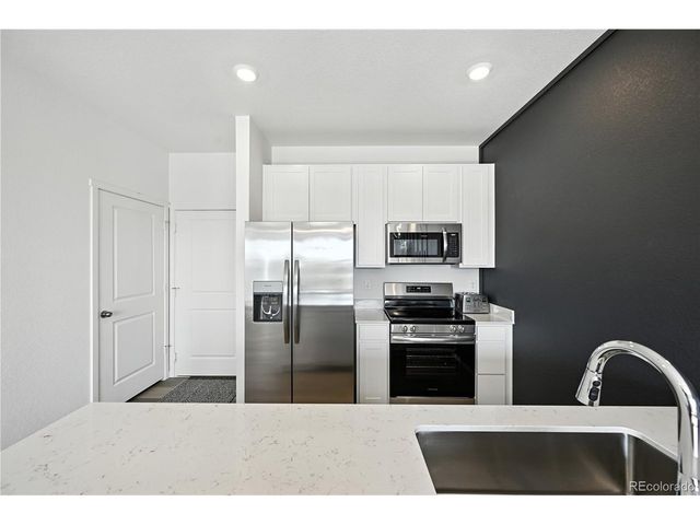 9072 Gladiola Way B, Arvada, CO 80005