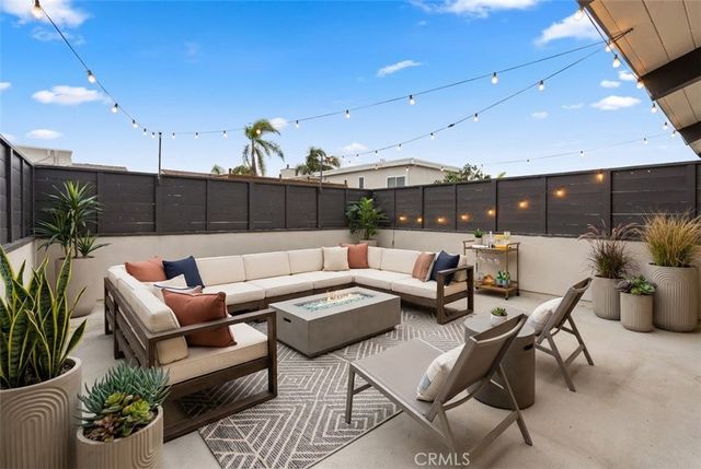 327 62nd Street, Newport Beach, CA 92663