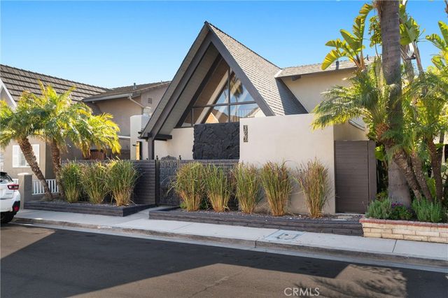327 62nd Street, Newport Beach, CA 92663