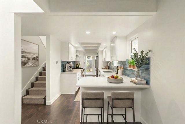 327 62nd Street, Newport Beach, CA 92663