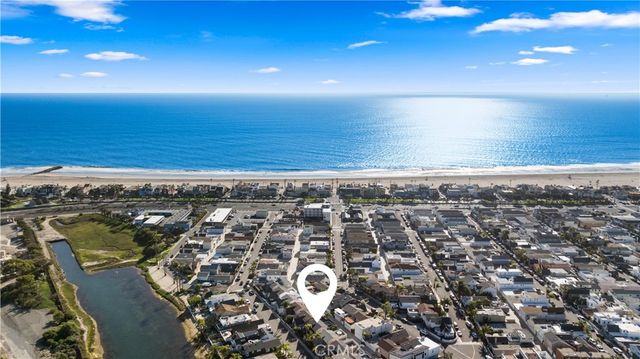 327 62nd Street, Newport Beach, CA 92663