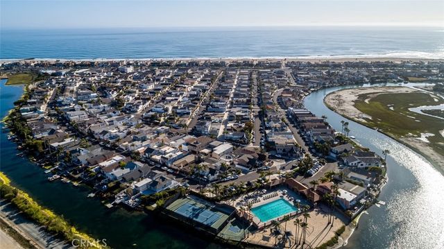 327 62nd Street, Newport Beach, CA 92663