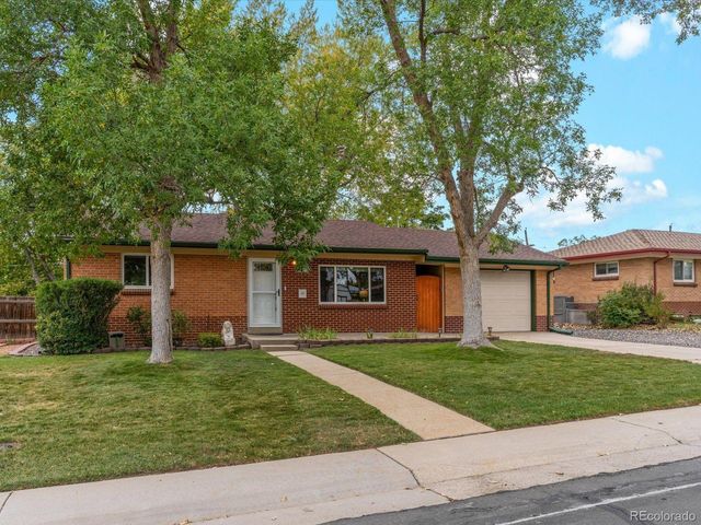 8621 Crescent Drive, Westminster, CO 80031