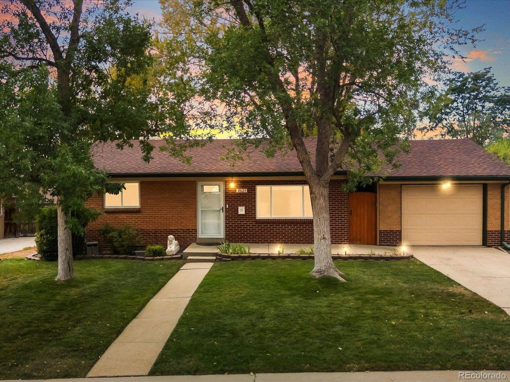 8621 Crescent Drive, Westminster, CO 80031
