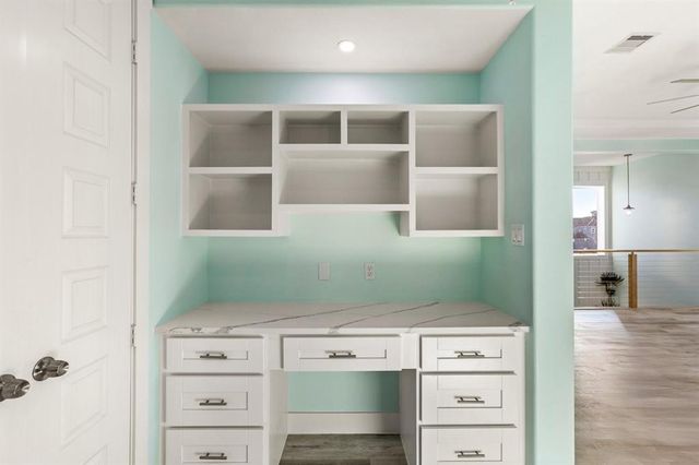 9417 Vista Bella, Galveston, TX 77554