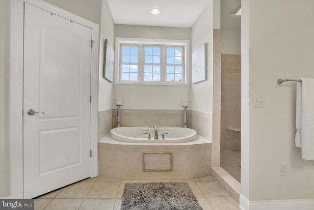 104 MONUMENT DR, Elizabethtown, PA 17022