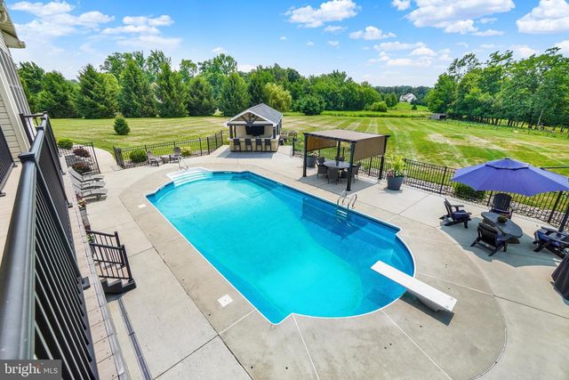104 MONUMENT DR, Elizabethtown, PA 17022