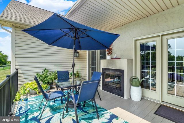 104 MONUMENT DR, Elizabethtown, PA 17022