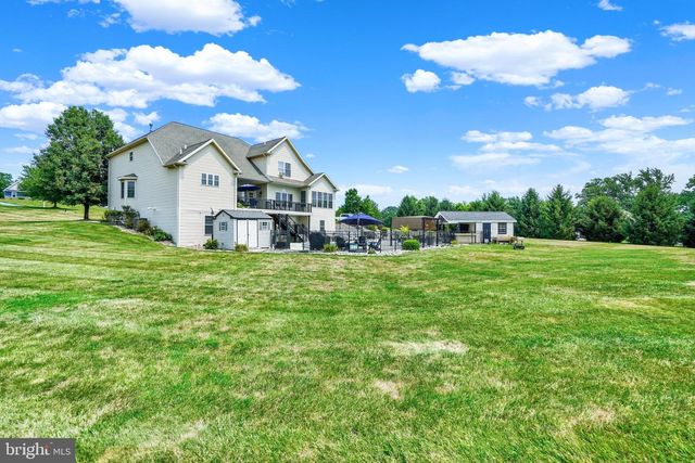 104 MONUMENT DR, Elizabethtown, PA 17022