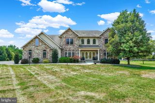 104 MONUMENT DR, Elizabethtown, PA 17022