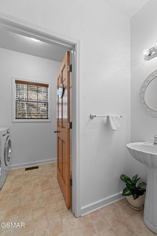 2129 Duck Pond Lane, Sevierville, TN 37876
