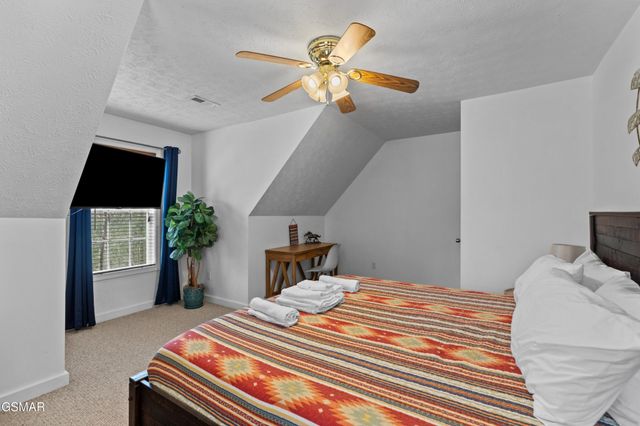 2129 Duck Pond Lane, Sevierville, TN 37876