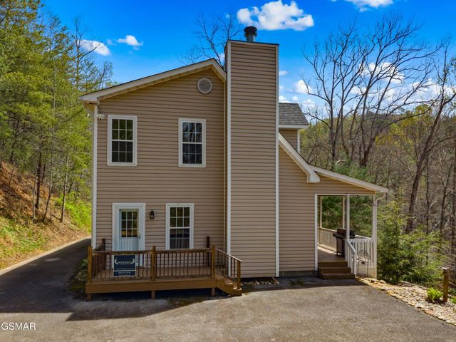 2129 Duck Pond Lane, Sevierville, TN 37876