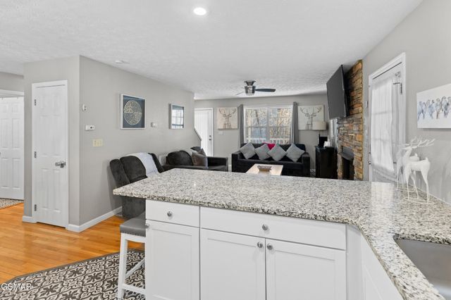 2129 Duck Pond Lane, Sevierville, TN 37876