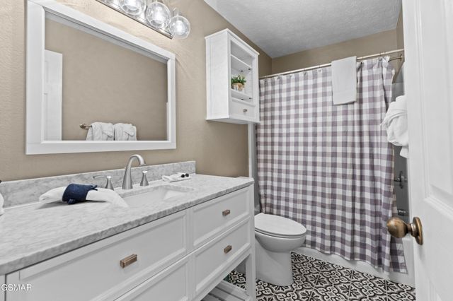 2129 Duck Pond Lane, Sevierville, TN 37876