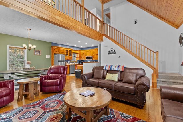 2129 Duck Pond Lane, Sevierville, TN 37876